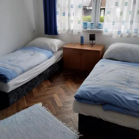 štempel Karol , Bělá Pod Pradědem, Domašov 412 Prázdninový dům